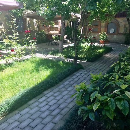 Hotel Tbilisi Garden Exterior foto